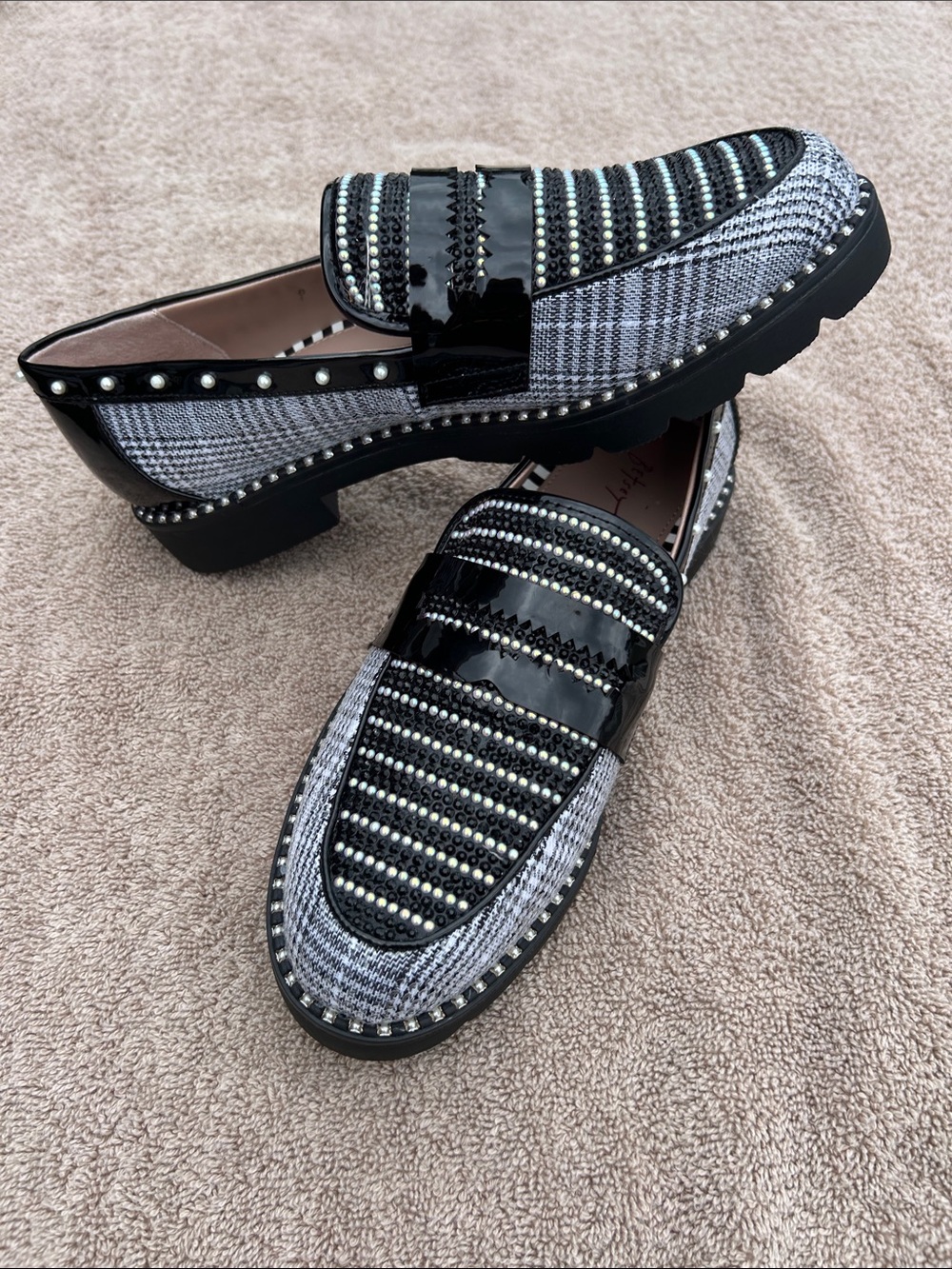 Betsey Johnson Glen Plaid Patent Rhinestone Pearl Embellished Loafers Black - Picture 9 of 10